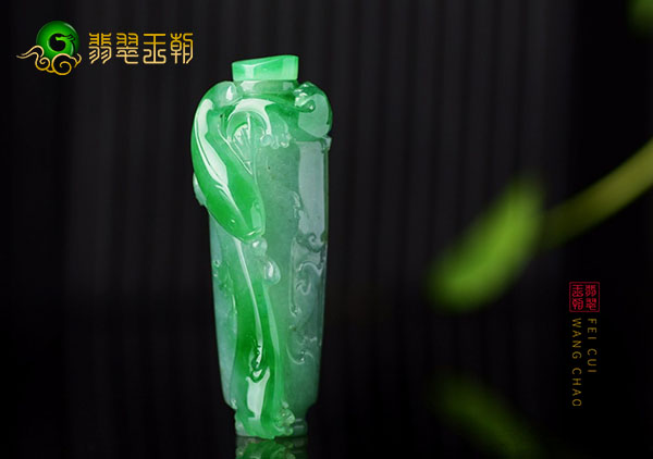 糯冰种飘绿翡翠花瓶的寓意你知道几种